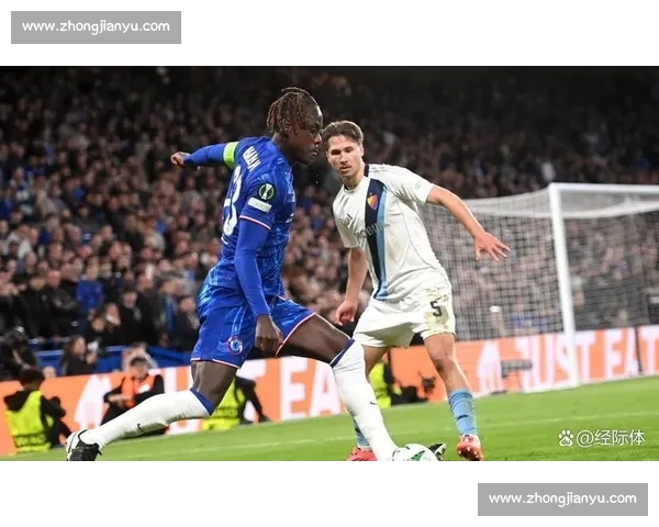 里斯 - 詹姆斯任意球世界波破僵局 切尔西加时 4-1 淘汰本菲卡