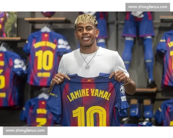 纳斯里力挺登贝莱：天赋属亚马尔，但赛季表现他才是金球最佳